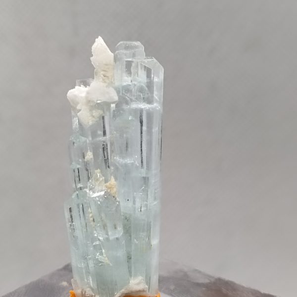 Beautiful bunch of aquamarine crystal - Image 3