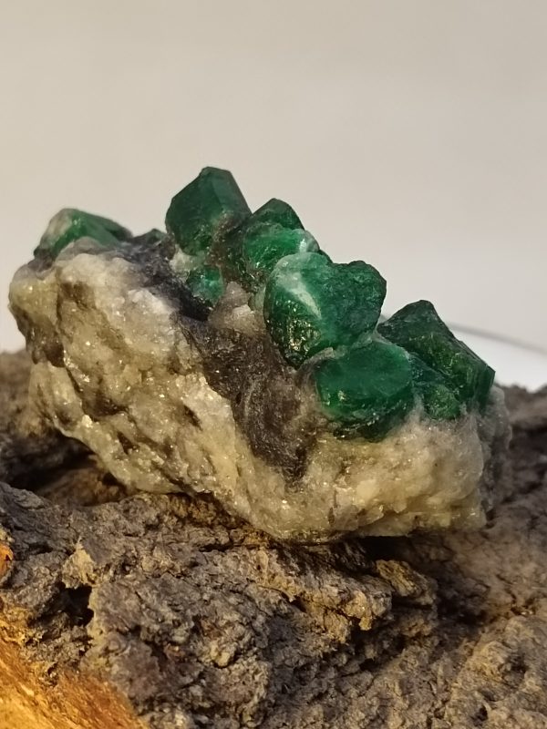 specimens of Emerald - Image 2