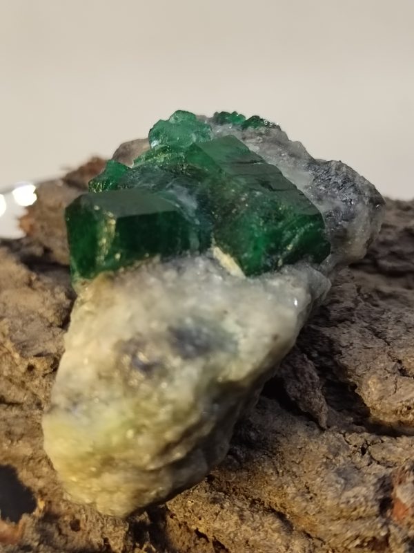 Specimens of Emerald - Image 7