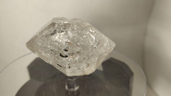 damage free preface collection piece like Herkimer diamond quartz