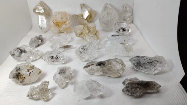 Very Unique shapes sizes and quantities for collectors, like Herkimer diamond quartz - Image 3