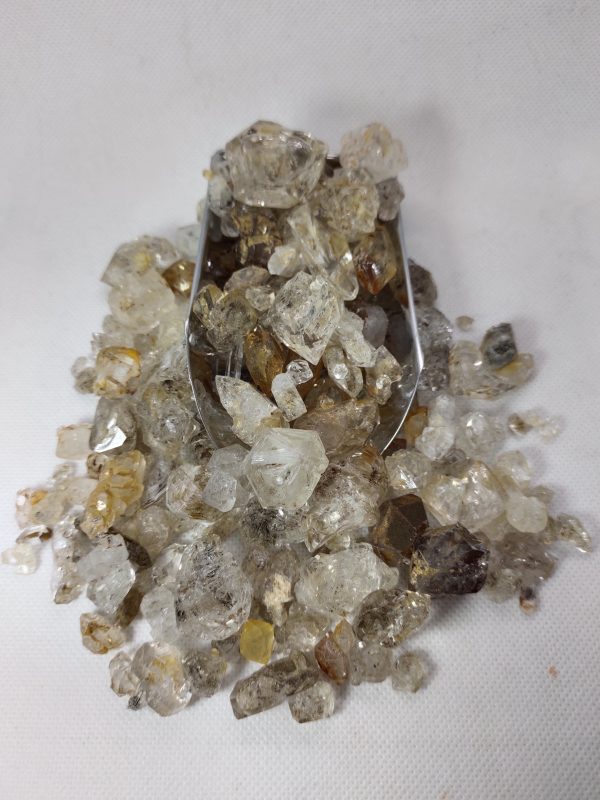 mix a lot like Herkimer diamond quartz