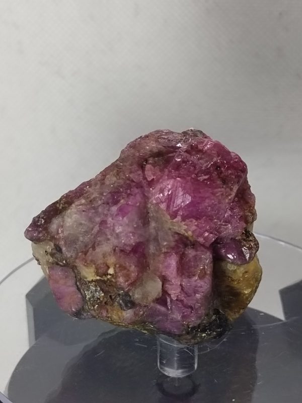 specimen mineral stone Ruby - Image 2