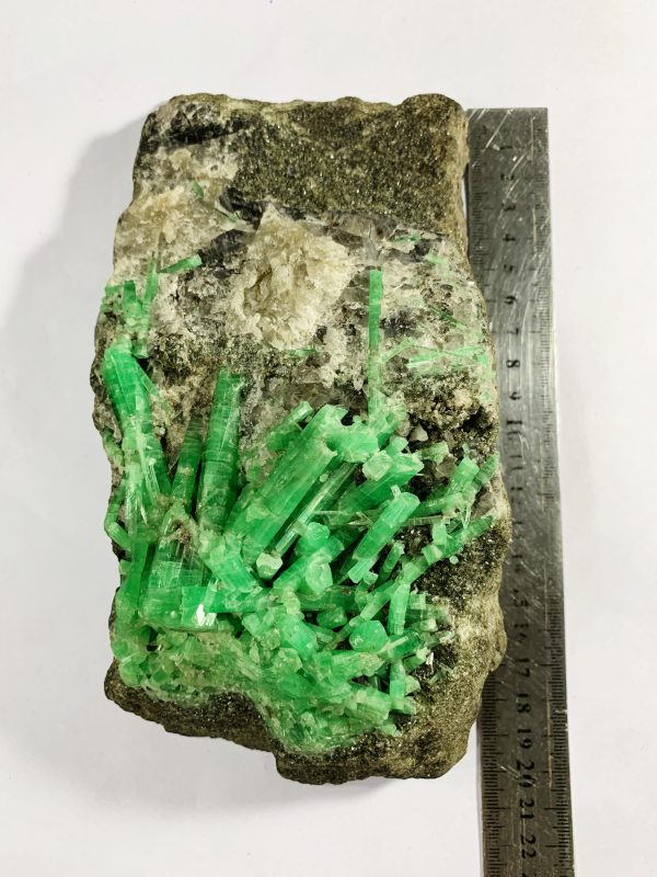 Emerald specimen - Image 3